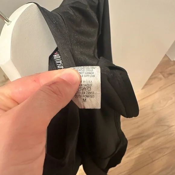 Fashion Nova black dress - Picture 6 of 6